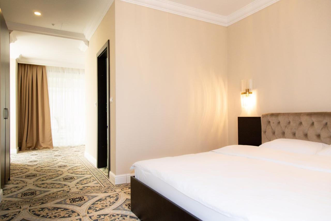Hotel Palace Severin Drobeta Turnu Severin Ngoại thất bức ảnh