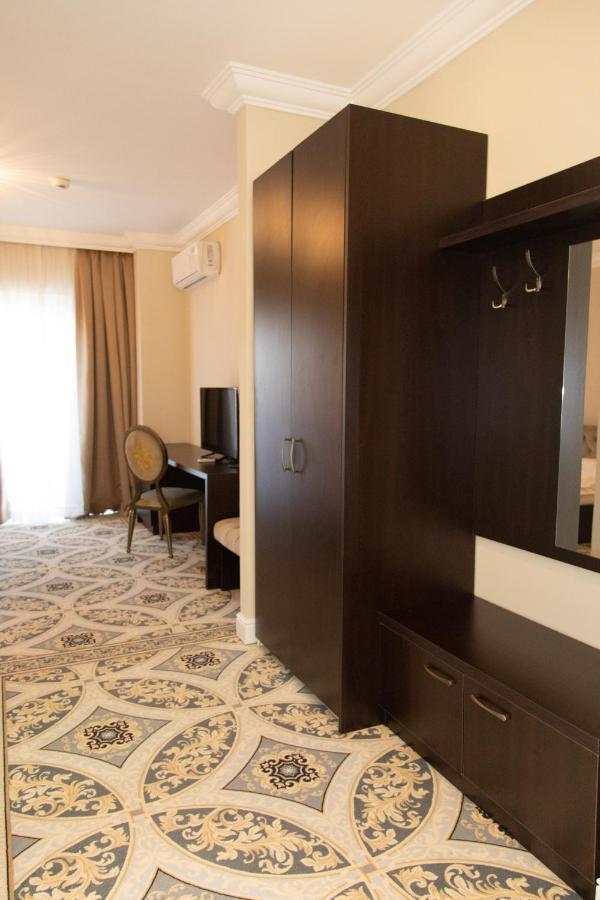 Hotel Palace Severin Drobeta Turnu Severin Ngoại thất bức ảnh