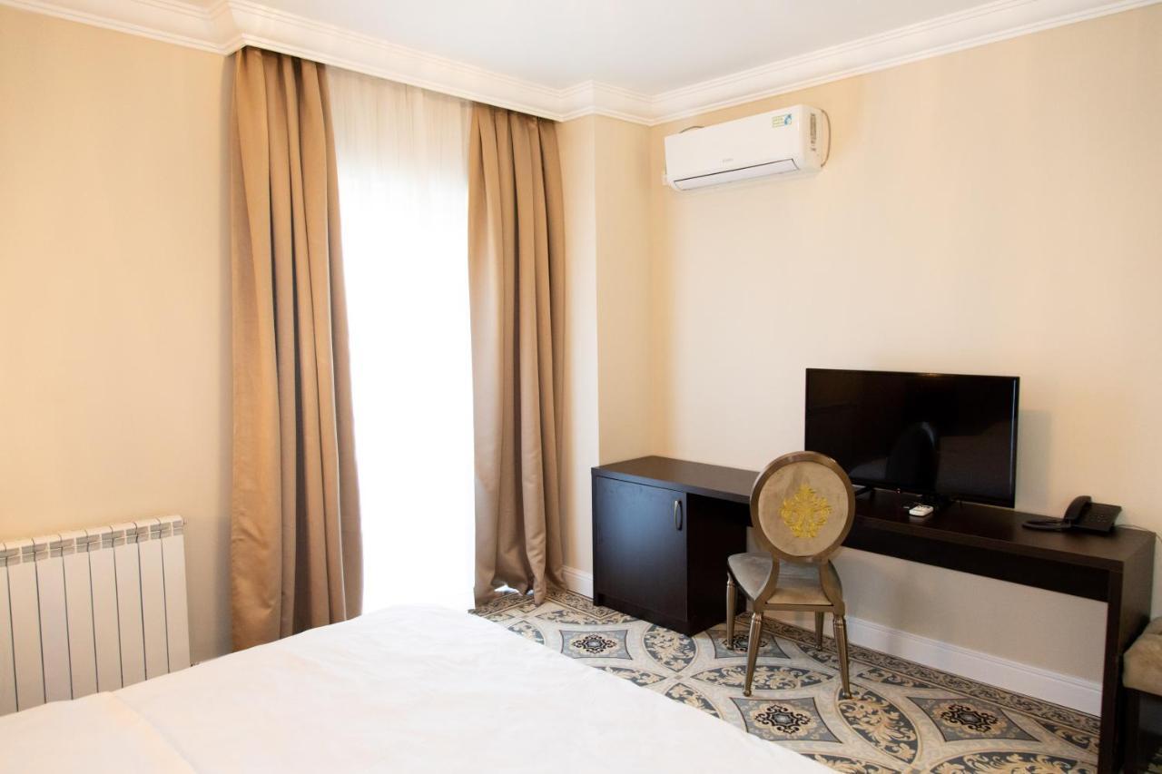 Hotel Palace Severin Drobeta Turnu Severin Ngoại thất bức ảnh